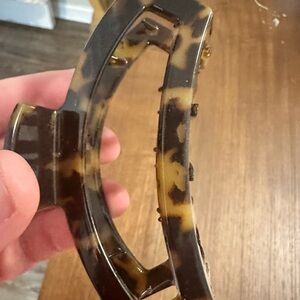 Medium Tortoiseshell Teleties Hair Claw Clip